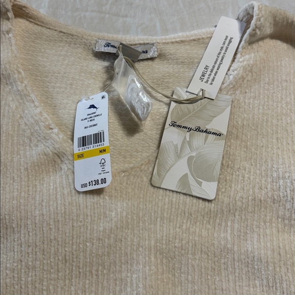 Tommy Bahama NWT Women's Chenille Cream V-Neck Sweater - Picture 6 of 9